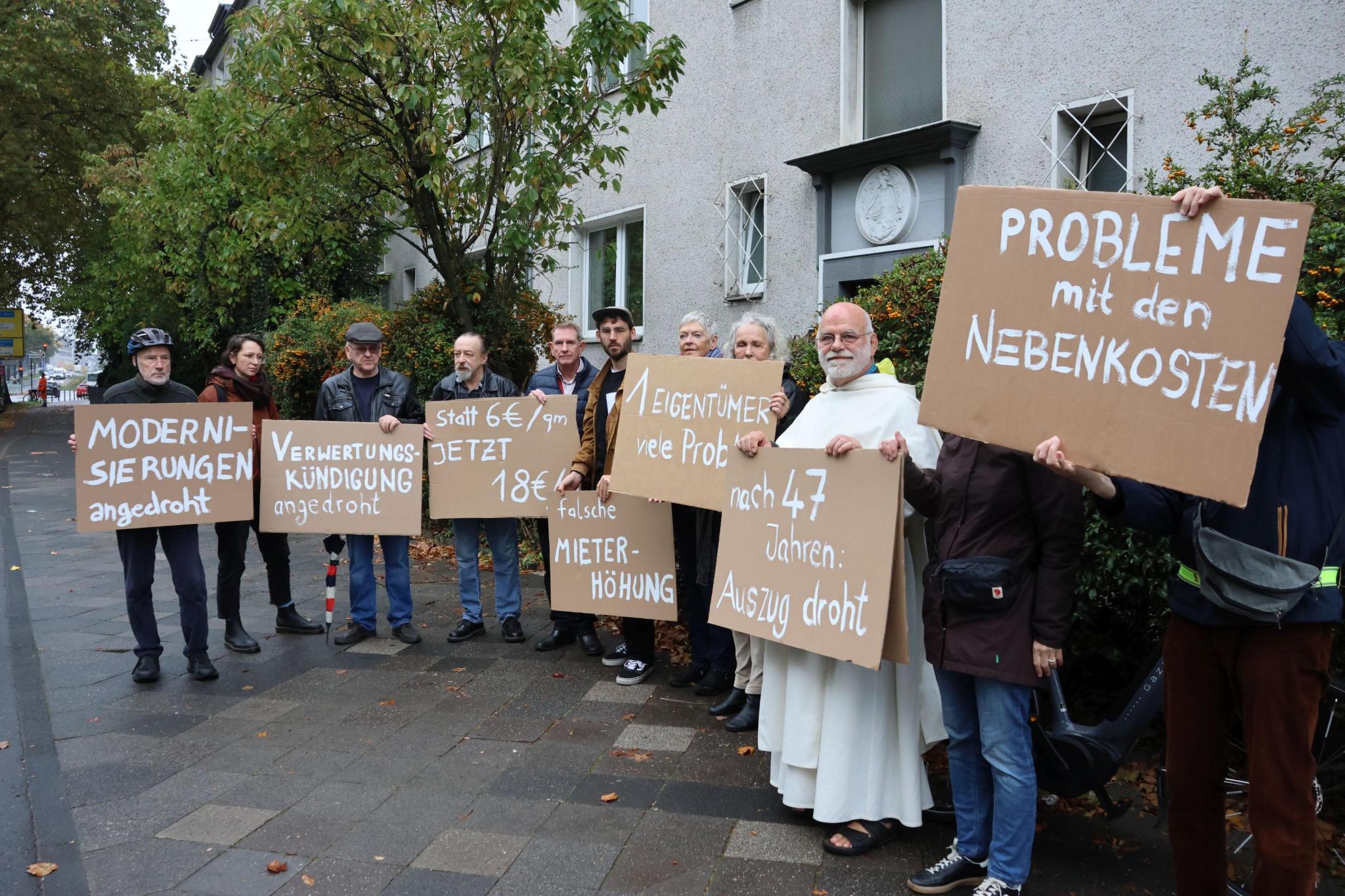 Steigende Mieten und kaputte Decken auf der Kettwiger Straße